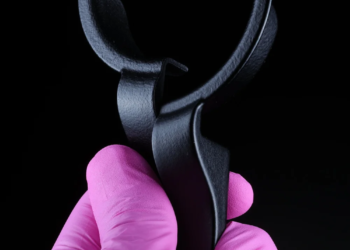 Sliding retractor